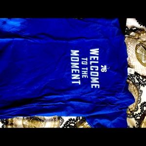 76ers shirt size large